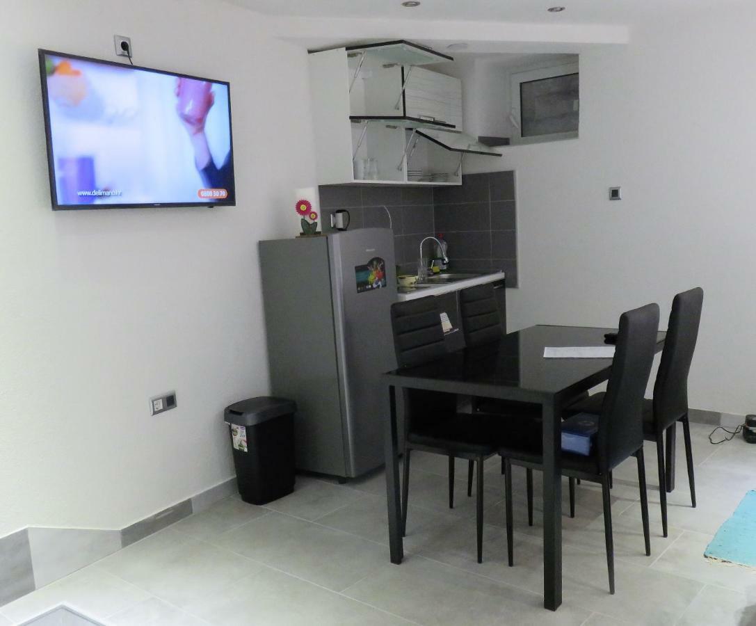 Apartament 茨雷斯 外观 照片