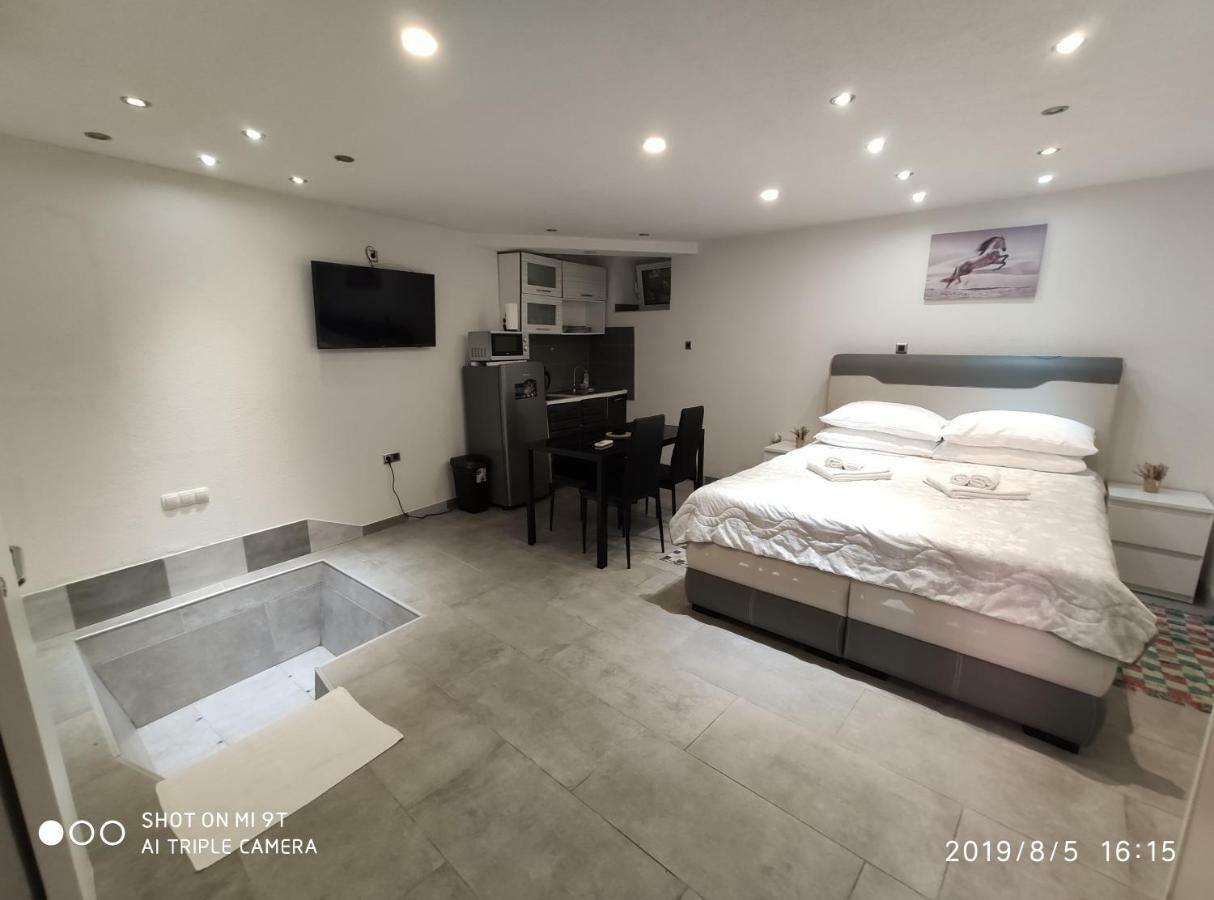 Apartament 茨雷斯 外观 照片